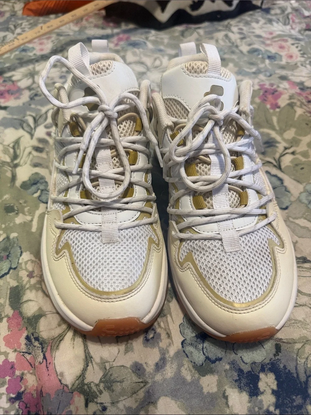 Charly Woman’s Survivor  Cream/White Athletic Sneakers